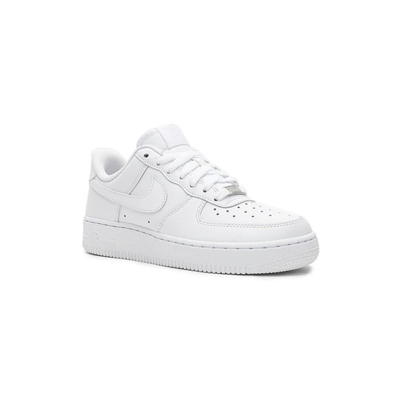 Nike Air Force 1 ‘07 in white, size 6 women’s - Picture 2 of 8